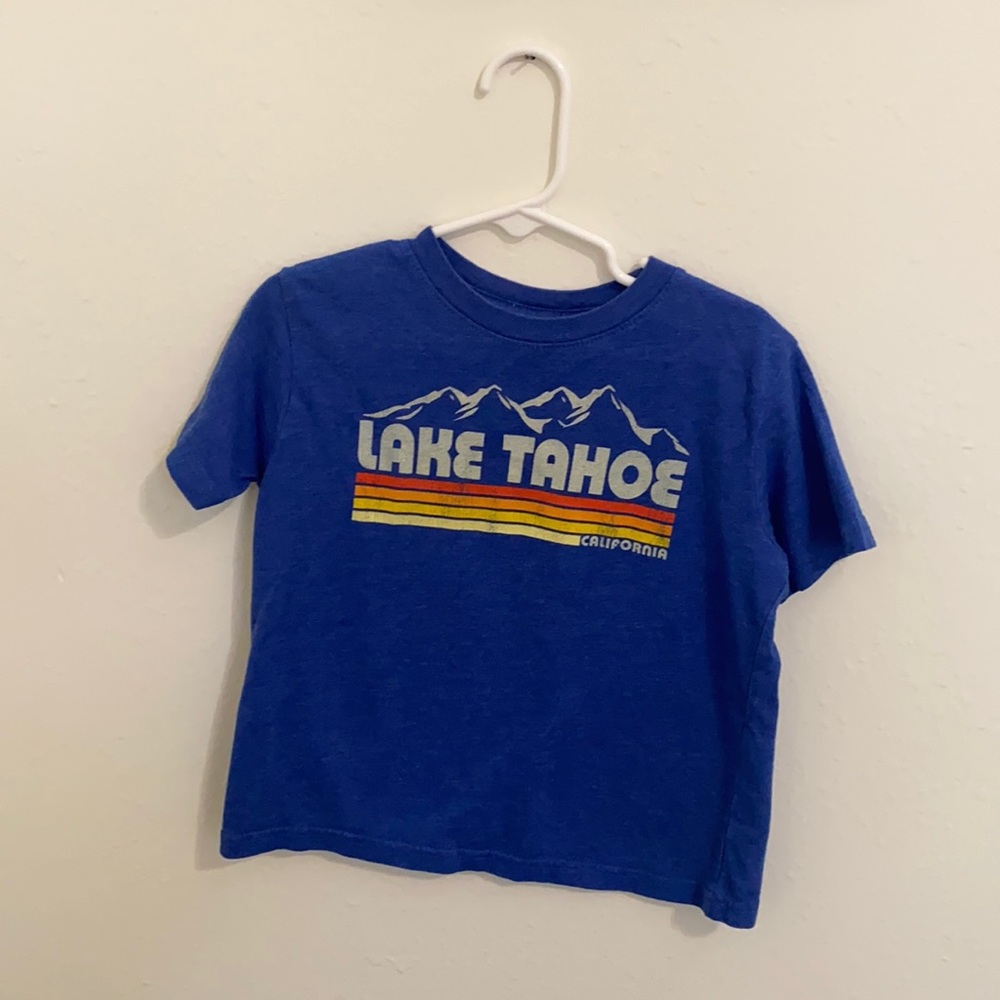 Boys t-shirt size 5